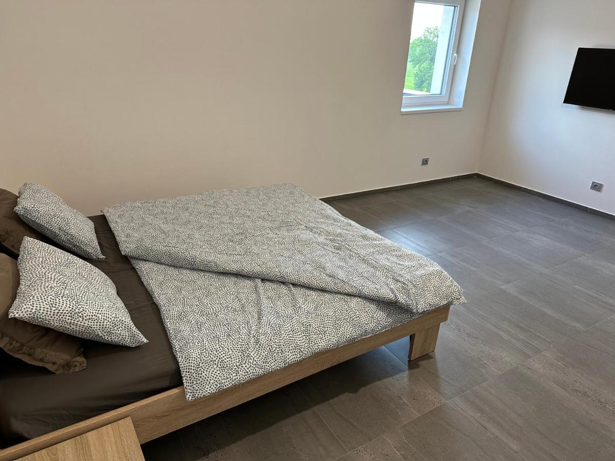 Apartman Byt 75M2 Klid Priroda Pro Rodinu Praha Bagian luar foto