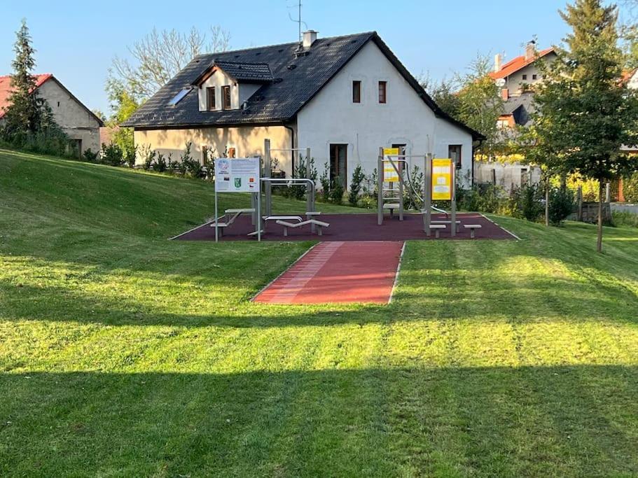 Apartman Byt 75M2 Klid Priroda Pro Rodinu Praha Bagian luar foto
